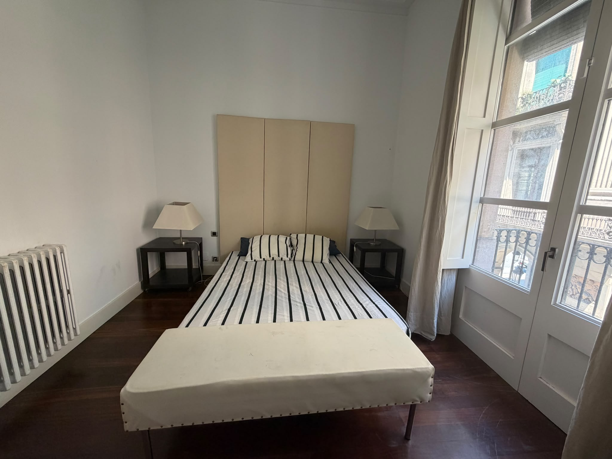 Apartamento de lujo icónico en la histórica Finca Regia en el Passeig d’Isabel II - a 3 minutos del mar