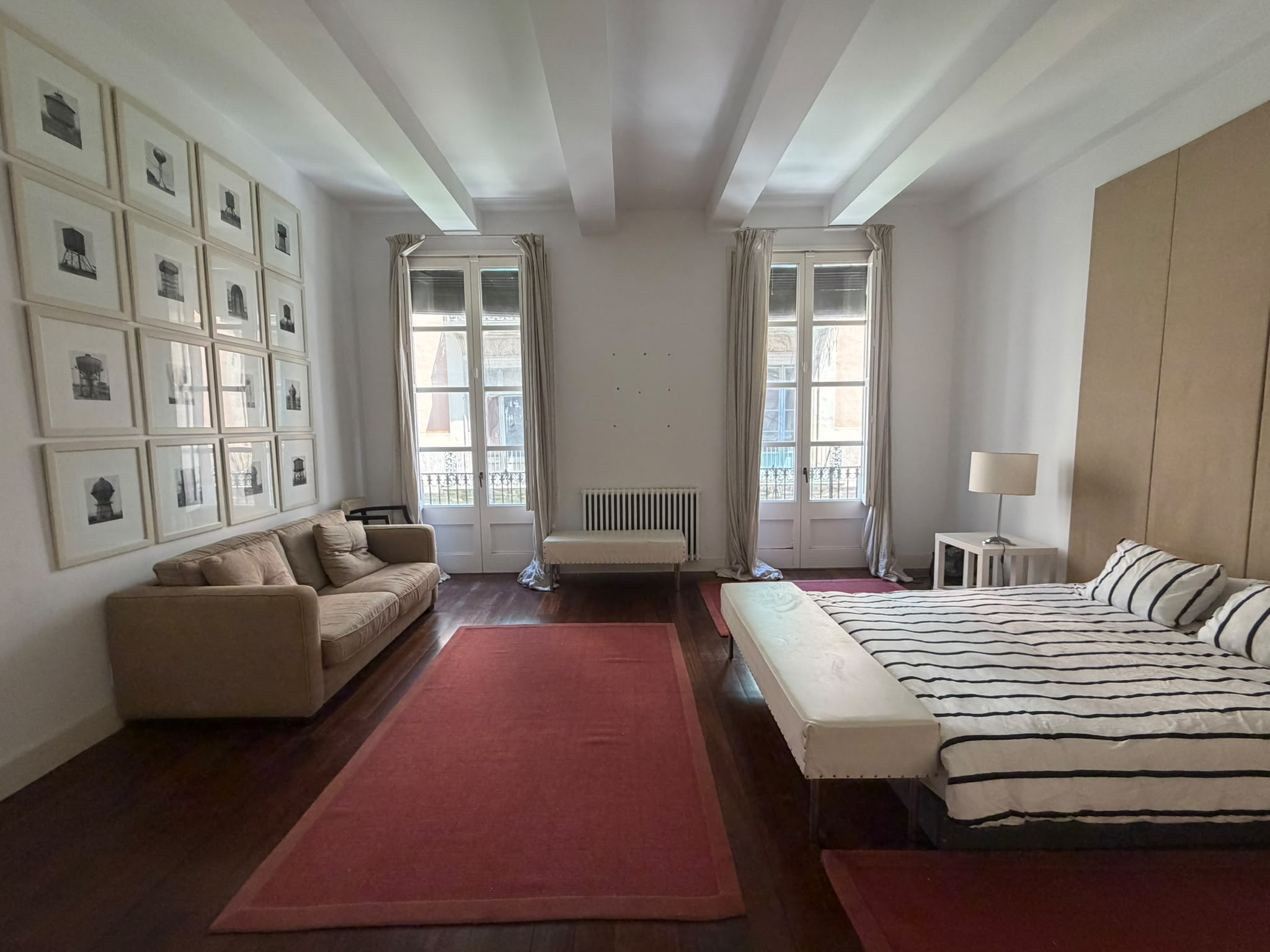 Apartamento de lujo icónico en la histórica Finca Regia en el Passeig d’Isabel II - a 3 minutos del mar